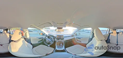 2025 Toyota Rav4 Le z USA, uszkodzony, nr VIN 2T3H1RFV4SC327542